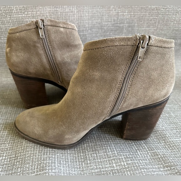 Lucky Brand Womens Salza Brown Tan Leather suede Block Heel Booties 9 Medium - Picture 5 of 15